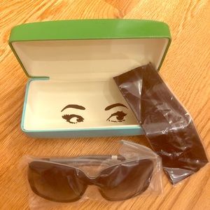 NWT Black Kate Spade sunglasses.